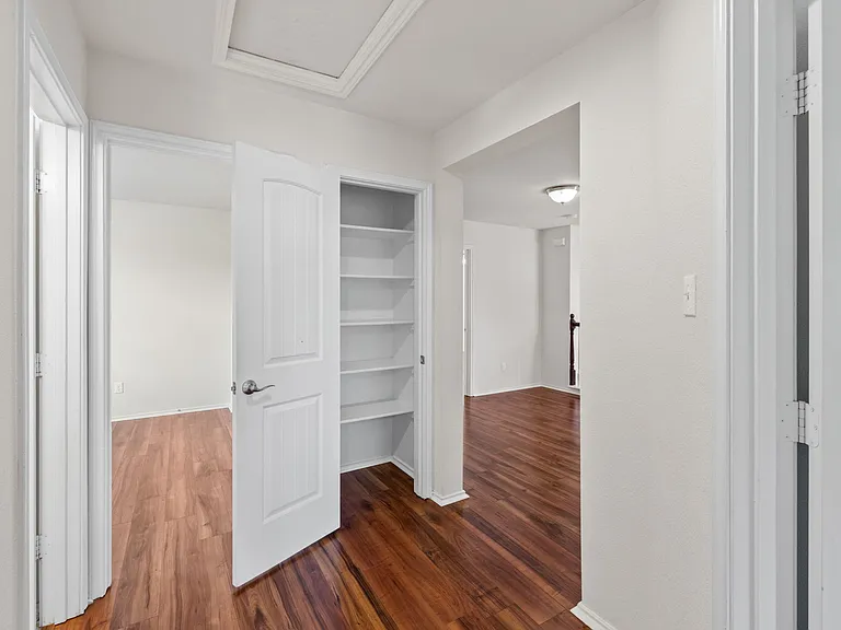 2101 Golden Arrow Ave — Photo 46