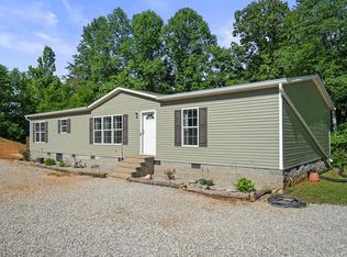 818 Cicada Rd, Quebeck, TN 38579