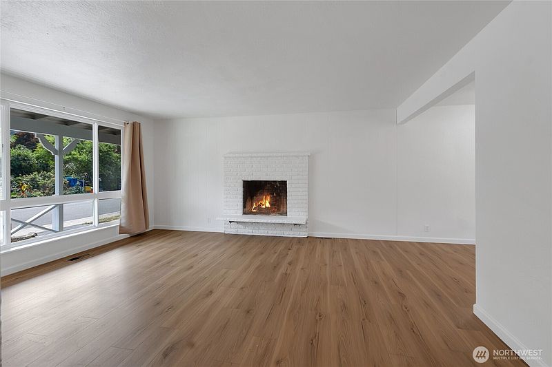 5th image of 2707 T Street SE