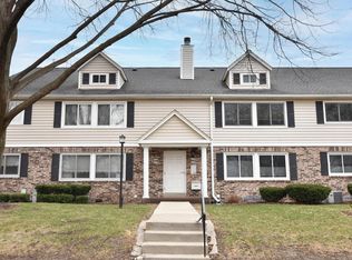 1114 Pilgrim Pkwy, Elm Grove, WI 53122