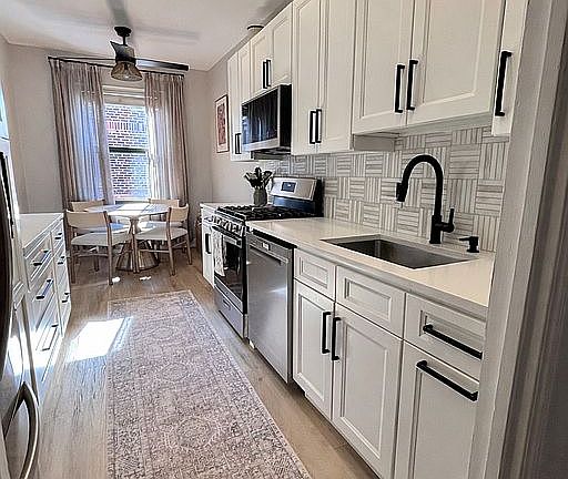 5th image of 143 Garth Rd APT 6R