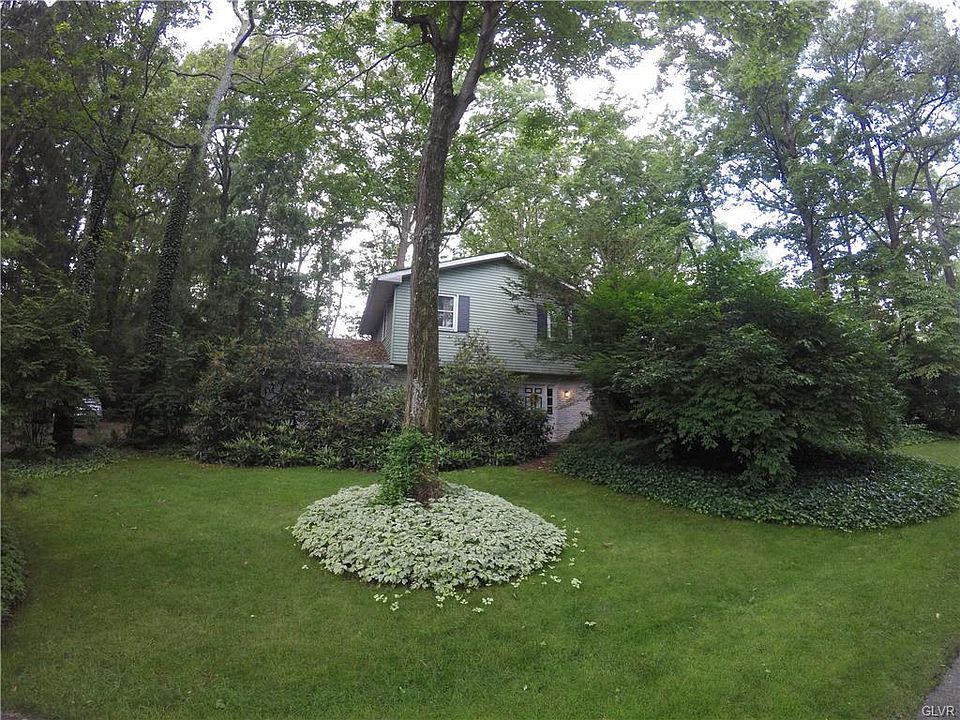 1st image of 235 Woodland Dr