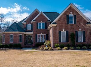 2346 Grand Oaks Blvd, Burlington, NC 27215