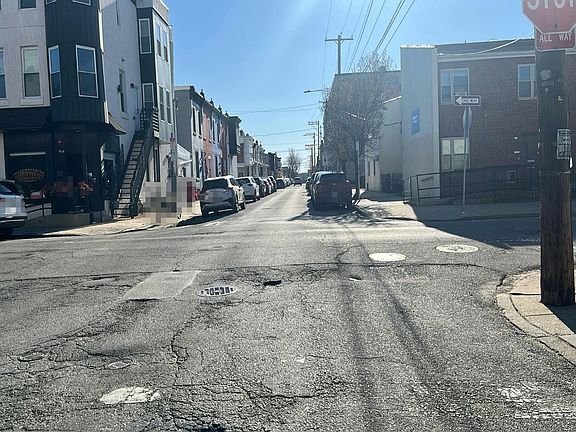 4th image of 2705 W Thompson St