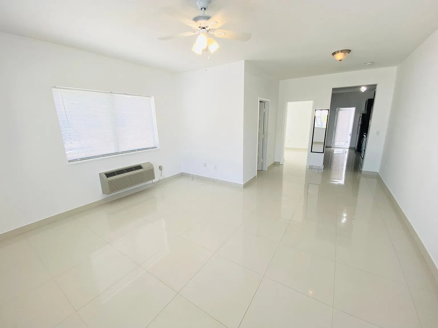 1 bed, 700 sqft, $1,650 — Photo 3