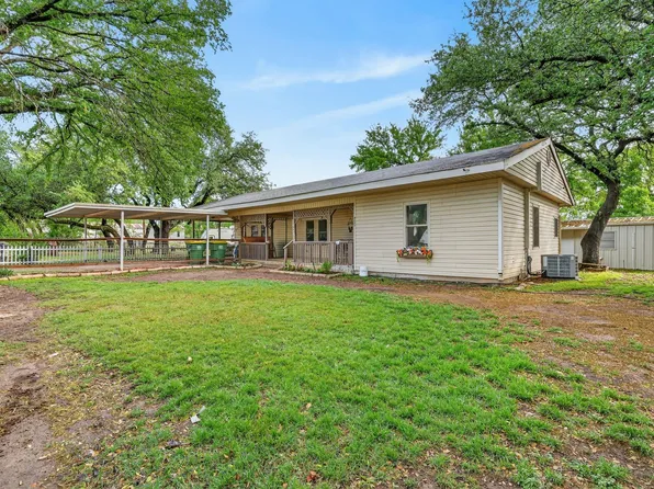 4231 Terri Lee Ln, Granbury, TX 76048