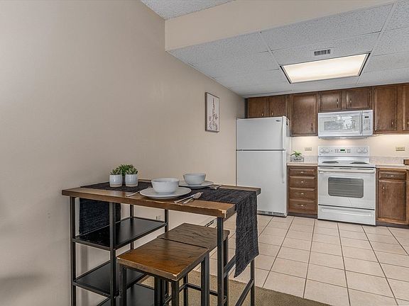 5th image of 1311 S Westcliff Pl APT 207