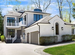 2117 Wilmette Ave, Wilmette, IL 60091