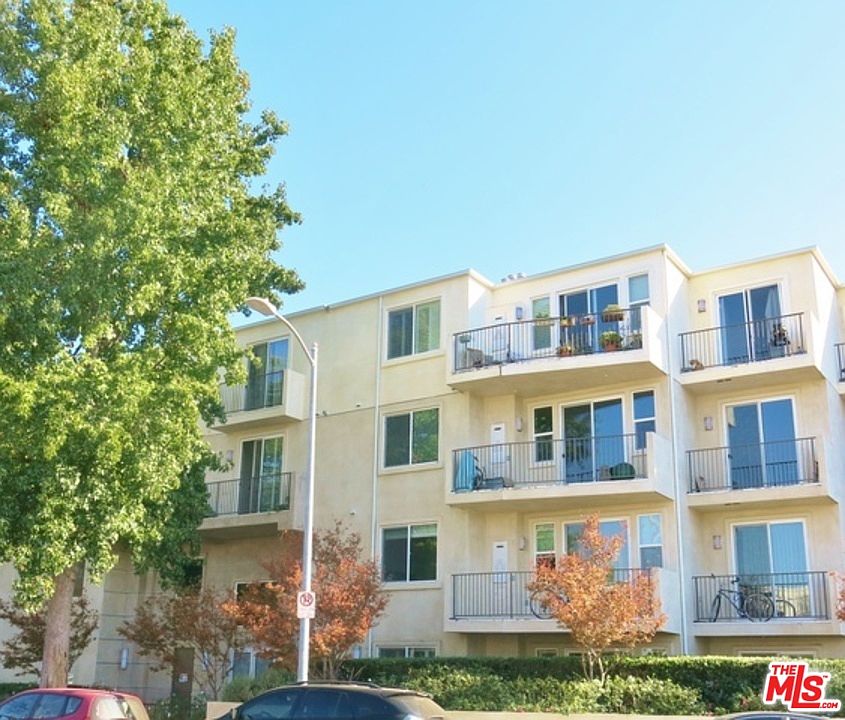 1st image of 14412 Killion St #210