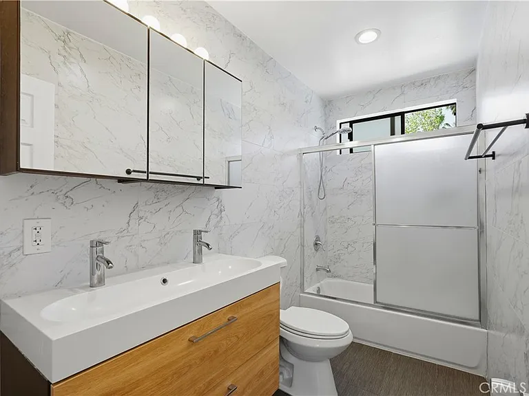 4971 Kester Ave #4 — Photo 16