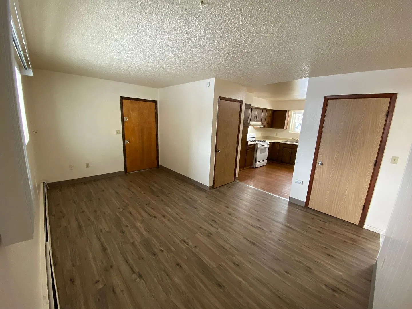 ES 2506 - 2506 Eide St — Photo 3