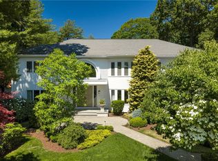 4 Jones Cir, Barrington, RI 02806