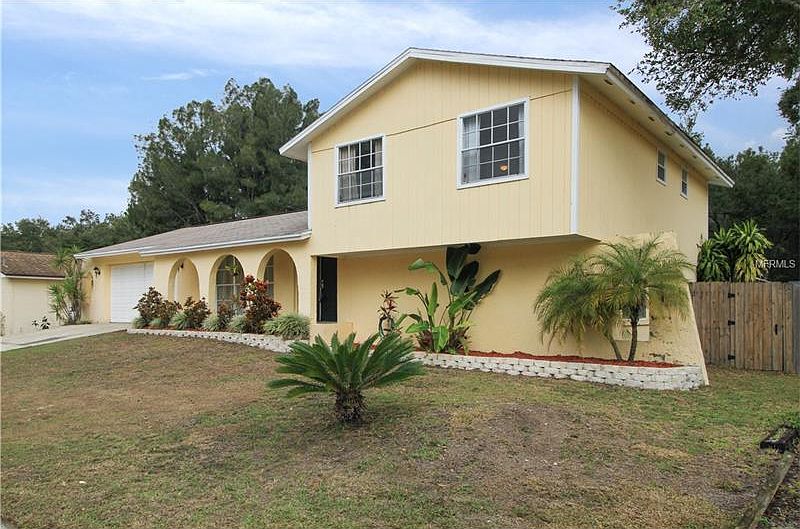 1st image of 16535 Forestlake Dr