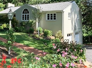 127 Westchester Dr, Pittsburgh, PA 15215