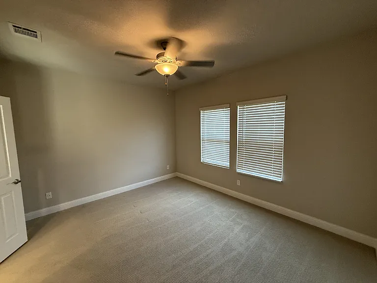 3215 Sedge Grass Dr — Photo 10
