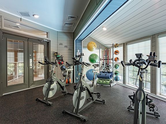 Cycle Room
