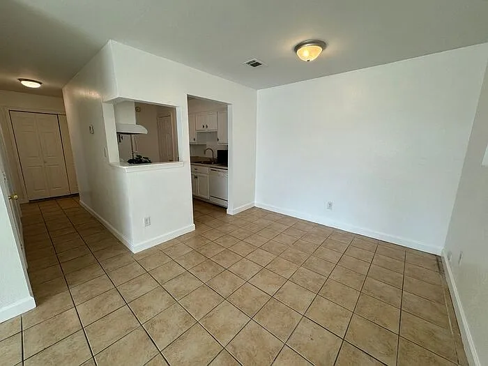 1600 Green Briar Pkwy #A — Photo 5