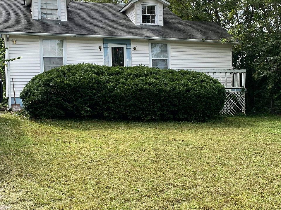 2nd image of 511 McIver St