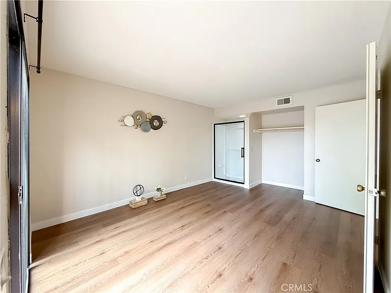 1034 Romney Dr — Photo 20