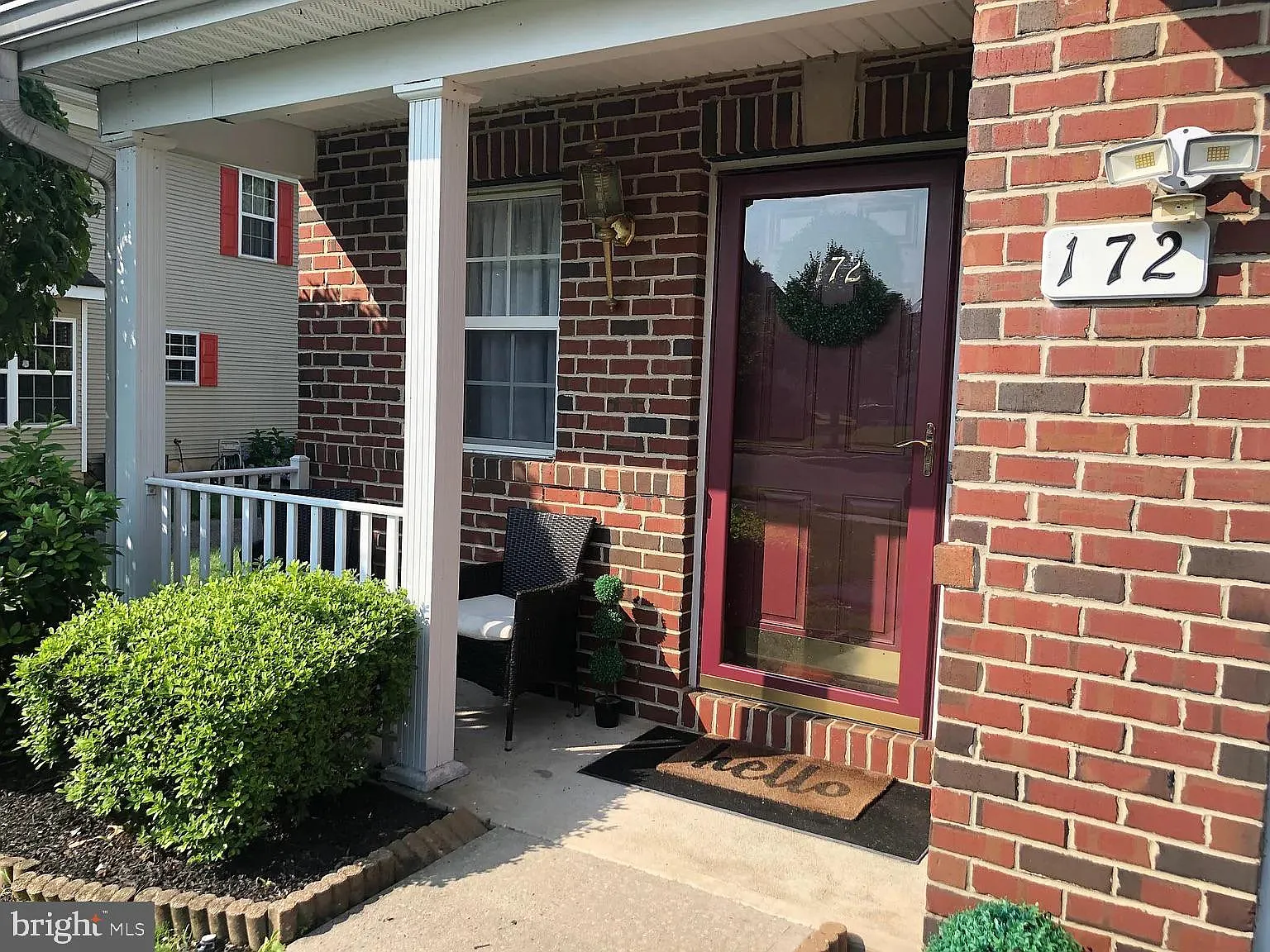 3 bed, 2.5 bath, 1716 sqft, $3,500 — Photo 2