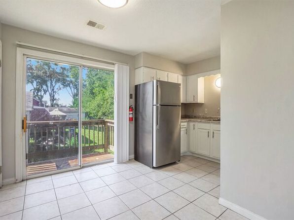 433 N Riverview Dr #2B