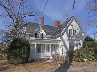 26 S Main St, Williamsburg, MA 01096