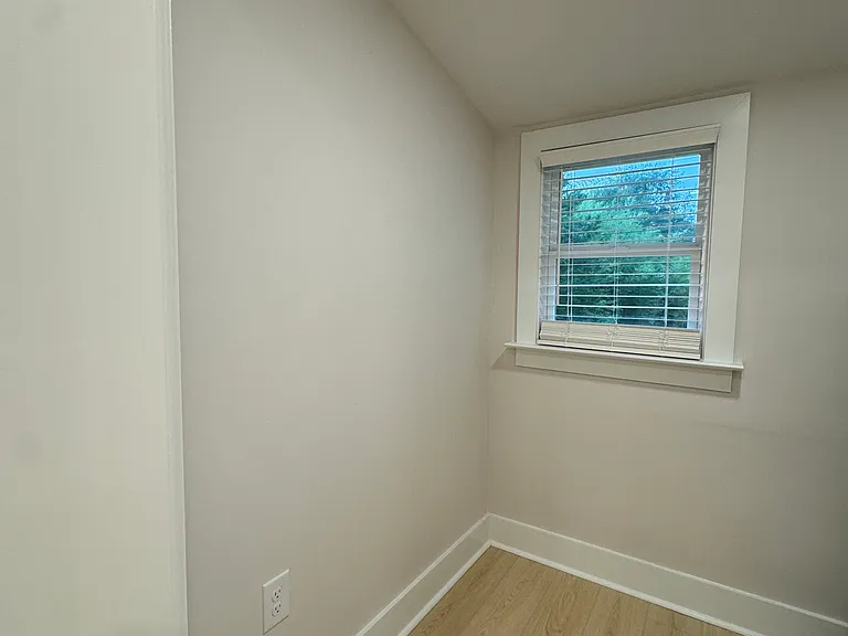 1206 Ackers St SW — Photo 23