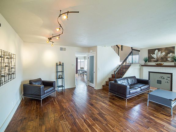3rd image of 1433 Stonewood Ct