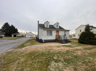 1182 Newville Rd, Carlisle, PA 17013