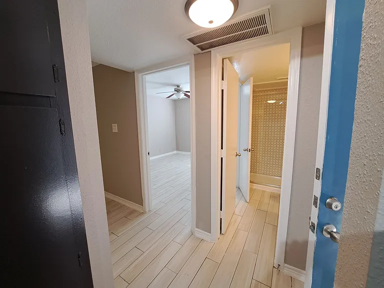 Island Bay Resort Apartments — Photo 37