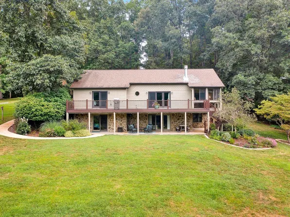 2123 Thomason Ln, Goodview, VA 24095