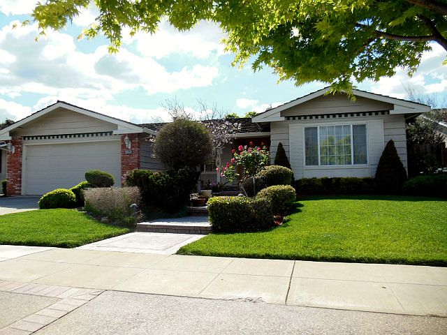 1st image of 4395 Scottsfield Dr