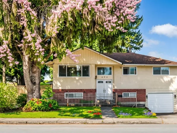 675 Duncan Ave, Burnaby, BC V5B 4M1