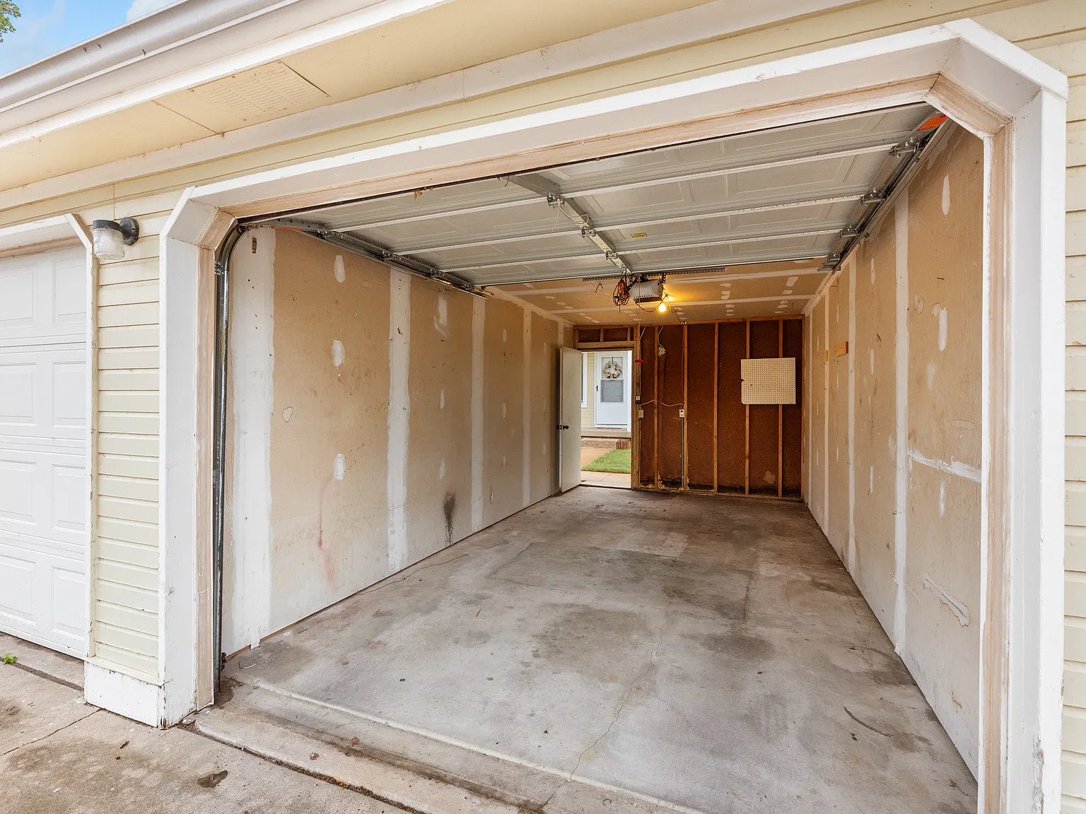 5480 South Gold Street Unit 400 - 400 — Photo 3
