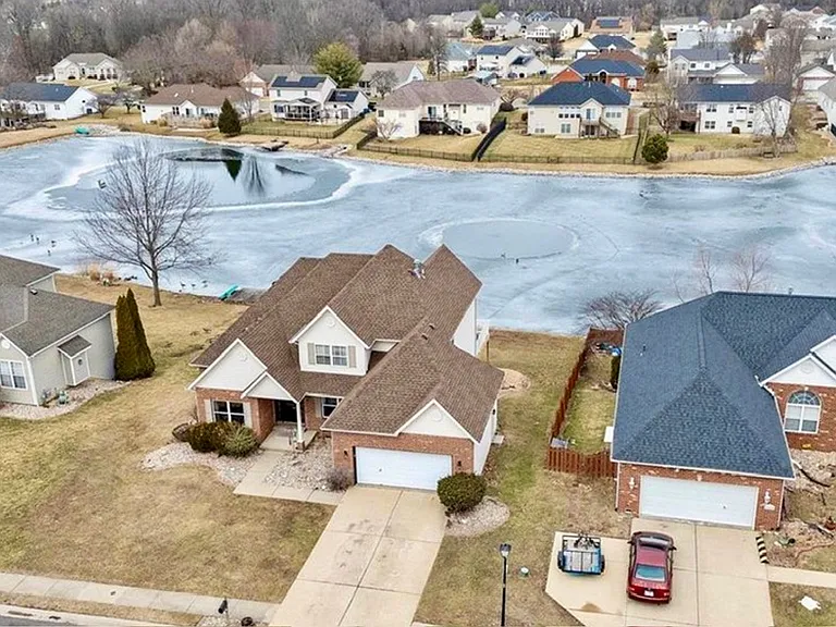 2621 Lake Lucerne Dr — Photo 11