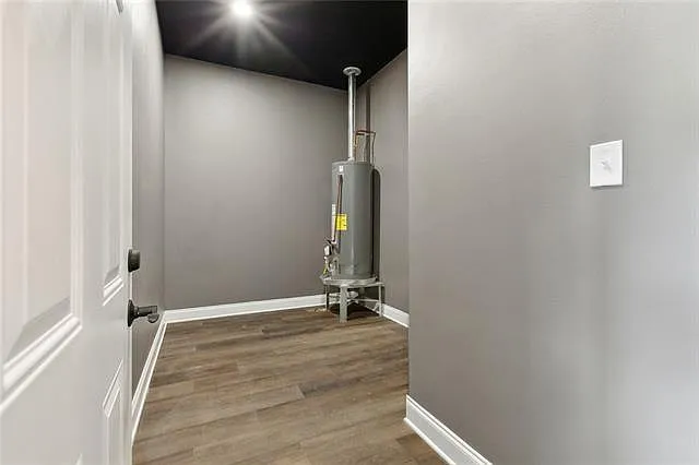 2 bed, 2.5 bath, 2840 sqft, $2,500 — Photo 3