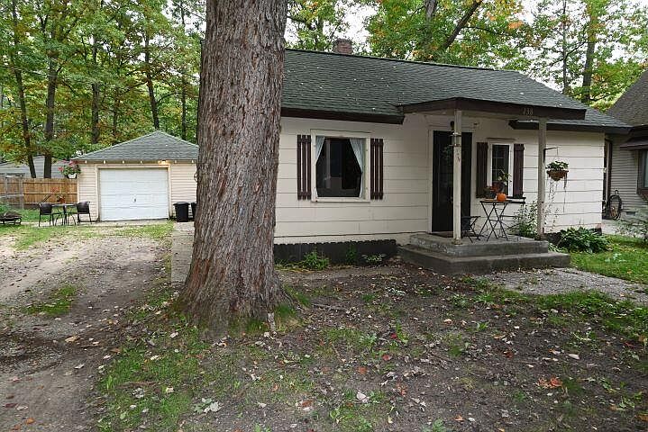 1st image of 138 Cottage Dr
