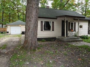 138 Cottage Dr, Prudenville, MI