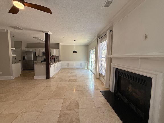 4th image of 247 Regent Sq #247