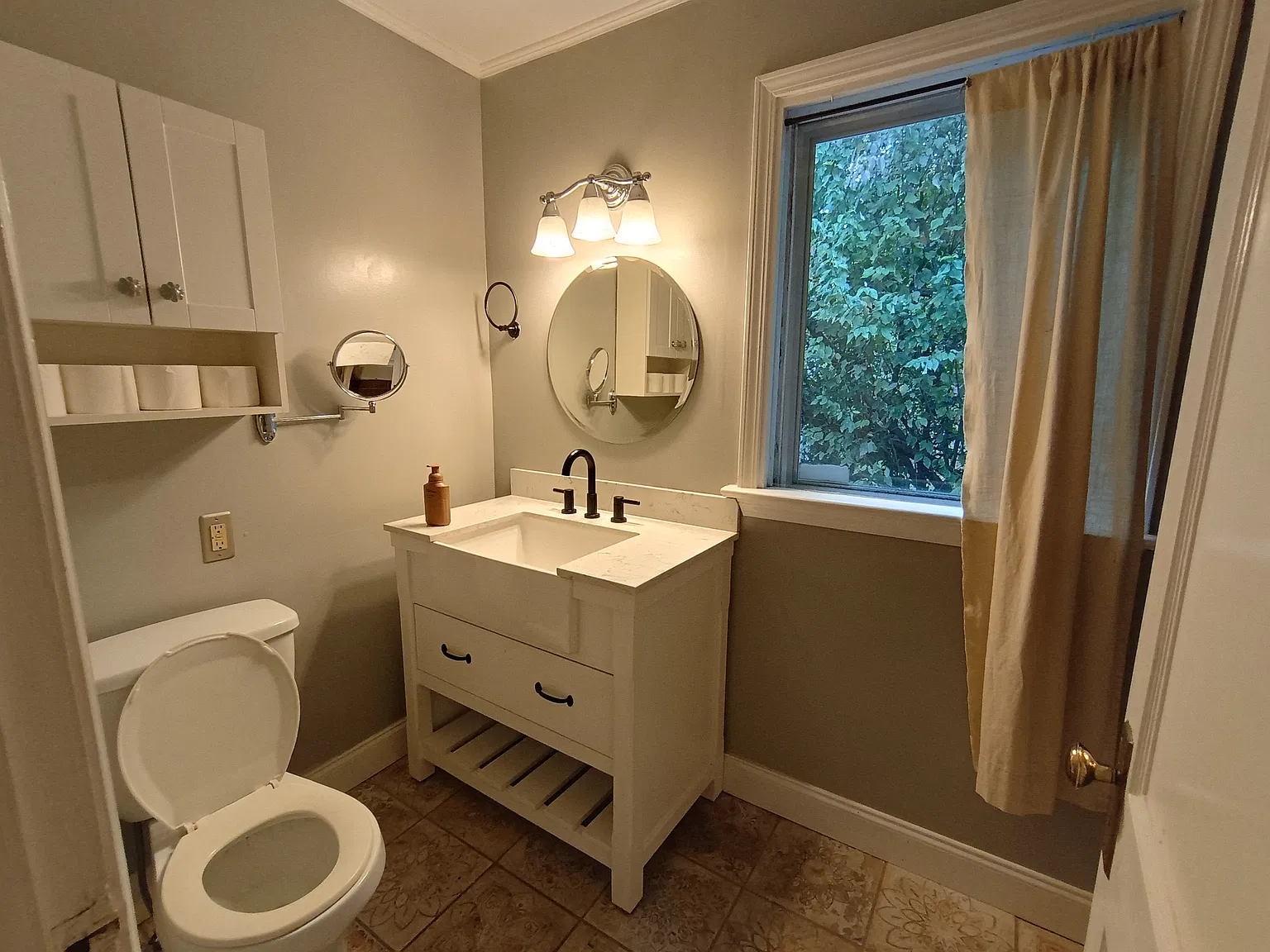 3 bed, 1386 sqft, $1,775 — Photo 3