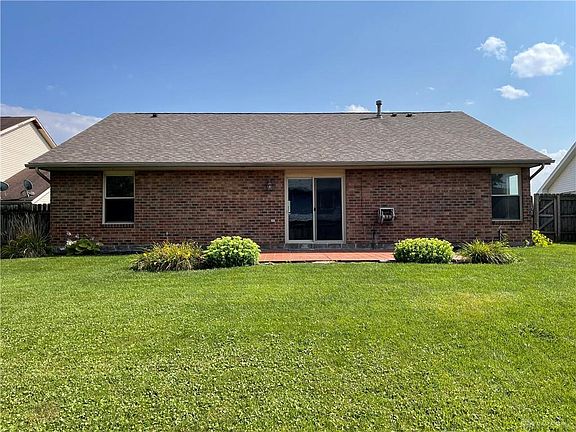2nd image of 8828 Deer Hollow Dr