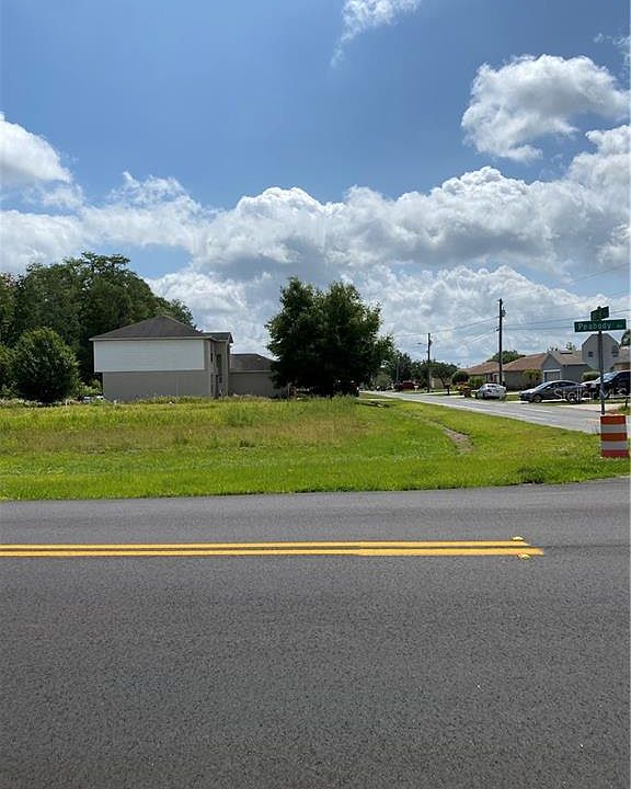 1st image of 228 Banbury Pl