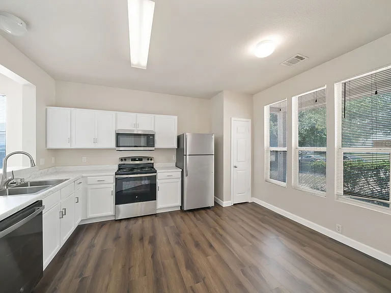 3706 Browning Blf — Photo 16