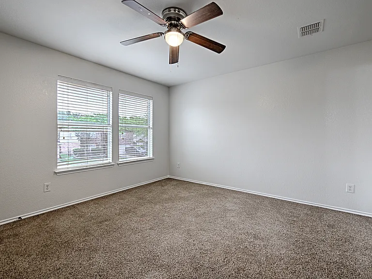2629 Terrace Dr — Photo 18