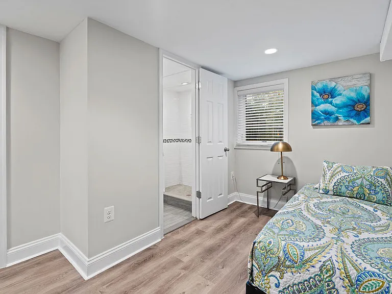 7200 Carol Ln — Photo 19