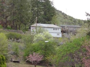 210 S Evergreen St, Chelan, WA 98816