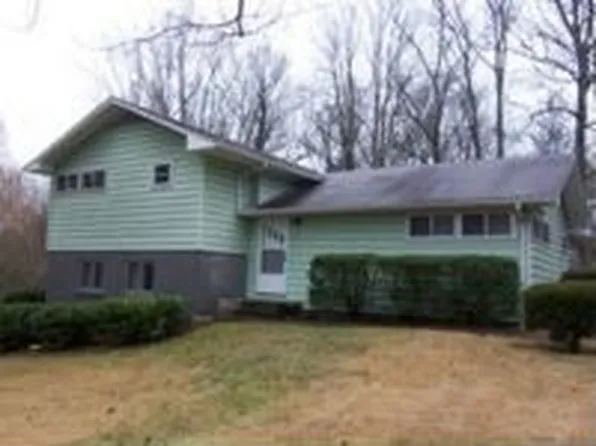 119 Bradley Ave, Oak Ridge, TN 37830