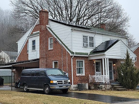 3rd image of 1506 Friedensburg Rd