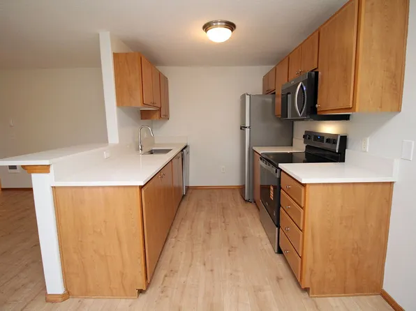 683 NE 162nd Ave, Portland, OR 97230