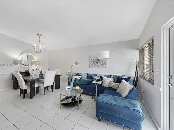 2598 W 65th St, Hialeah, FL 33016